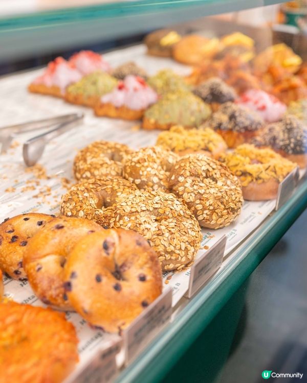 旺角打卡麵包店 獨家「草莓牛角窩夫」登場🍓