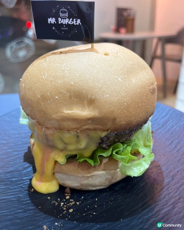 和牛爆芝漢堡！🤤 