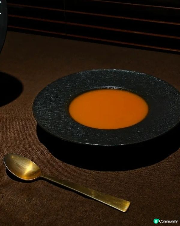 【香港｜藏在工廈裡的黑膠約會秘境🎵】