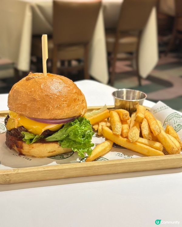 一家大細樂聚餐 🎈