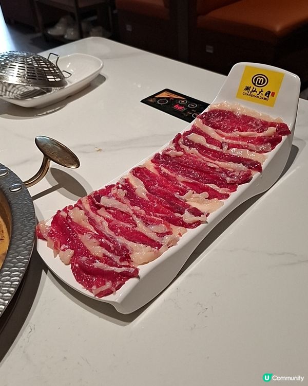 打邊爐牛肉火鍋，又平又抵食。二人套餐三人食都可以。