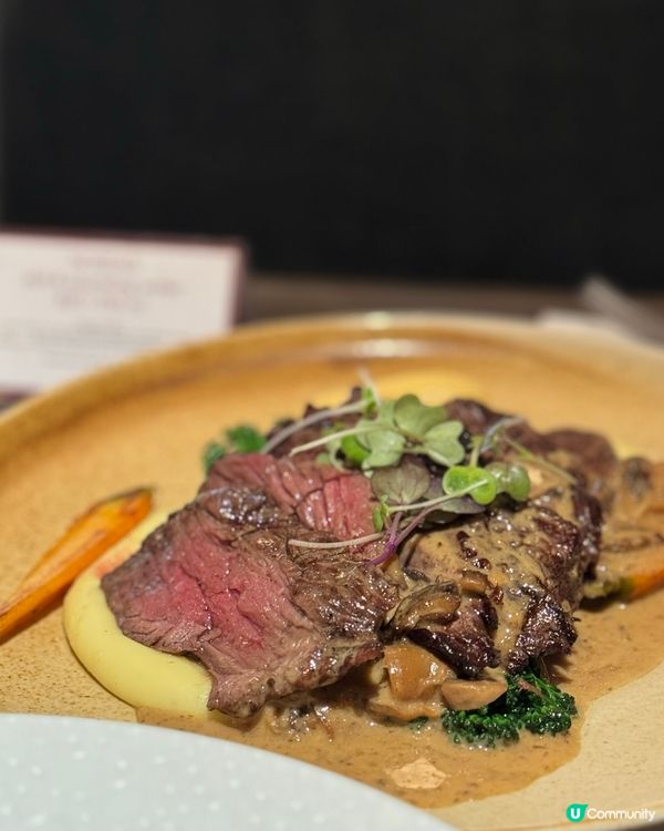 牛扒任食後，再戰自助區！😋