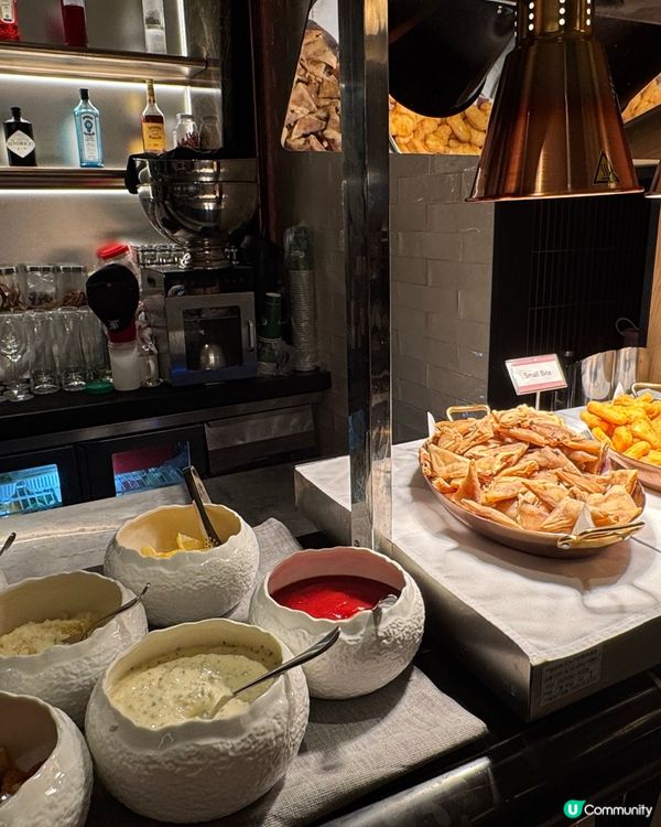 牛扒任食後，再戰自助區！😋