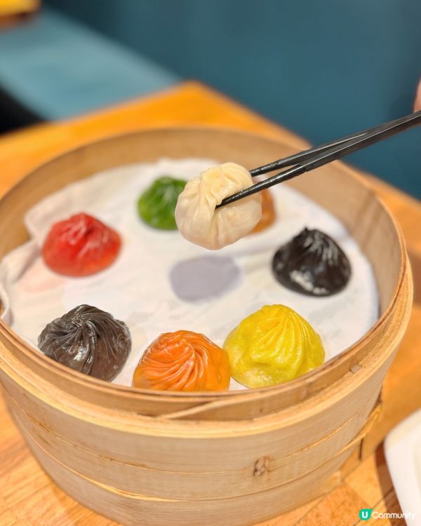 八色小籠包🌈 樂天皇朝必食！