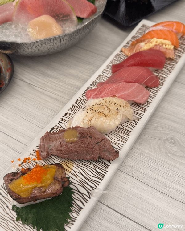 新鮮壽司同魚生，而家新店優惠，仲有做緊壽司嘅特價！