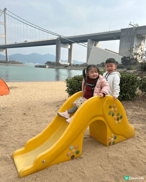挪亞方舟對出泰國美食「泰．Chill」，一邊欣賞美麗風景，一...