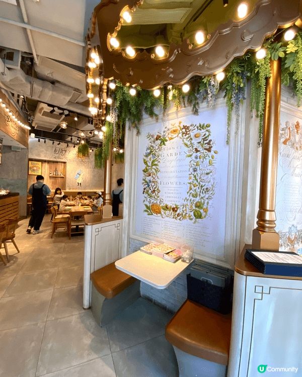 呢間餐廳啲嘢食賣相非常之靚，絕對係打卡必理嘅地方。而且入到嚟...