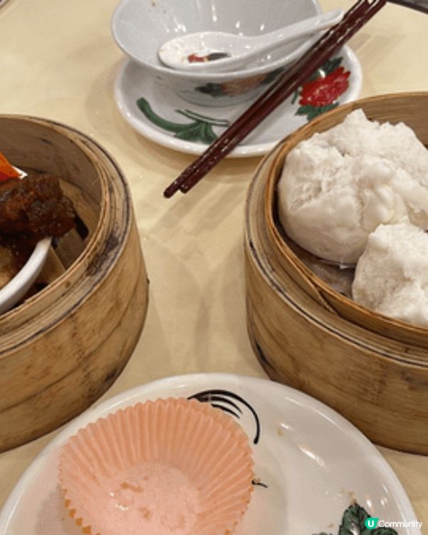 新開寶琳站，老馮茶居 特色點心炸芋角 雞扎 蝦醬腩肉飯 非常...