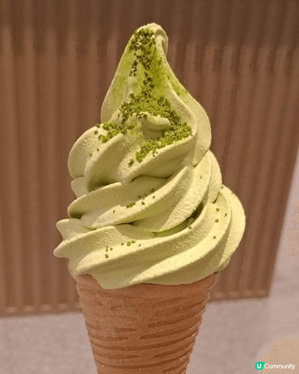 老厝邊的牛三宝有牛根，牛肉和牛肚各一，配上小食花枝丸和甜不辣...