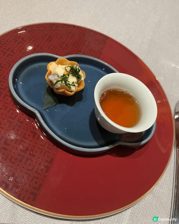 這是在新加坡的粵菜fine dining，味道非常海鮮很新鮮...