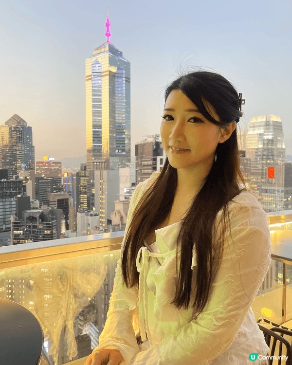 超美香港中環餐廳🍴，日落🌅黃昏超美，超出片的😍！除了美景，菜...