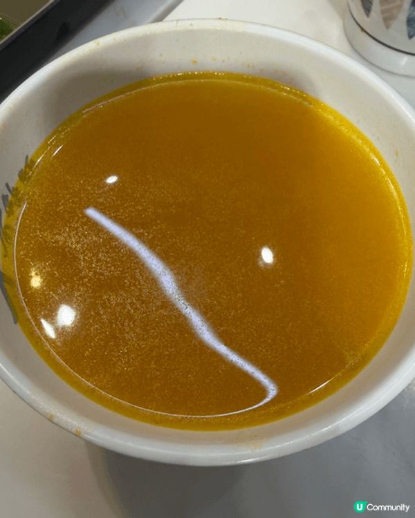 連鎖大哥海南雞的雞夠嫩滑，醬油膏咸中帶微甜，與雞配合得宜！餐...