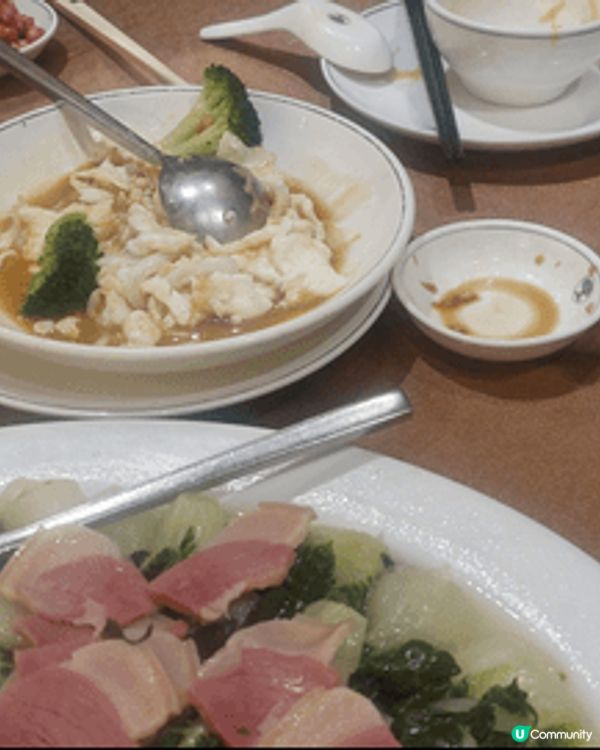 香港老飯店，推介賽螃蟹，肉汁鮮甜細嫩，食落好有層次感。