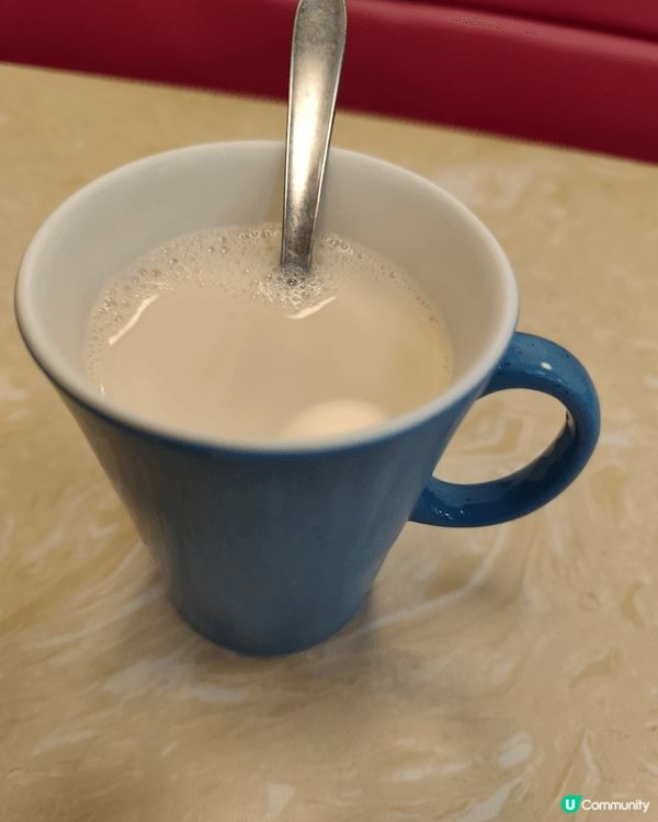 今日放假喺北角行街，經過渣華道132號地下嘅富景清香麵家，門...