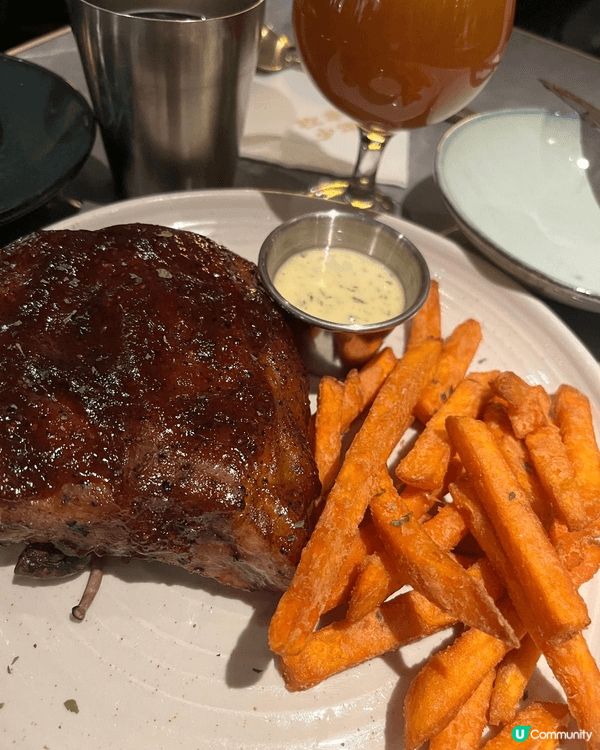 牧羊少年館嘅慢煮BBQ醬美國豬肋骨係招牌必食！肉質軟腍到一咬...
