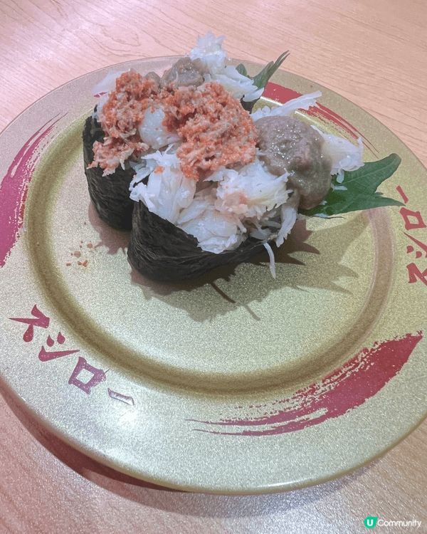 這間日式壽司餐廳，是非常出名的壽司郎。不論任何分店也是大排長...
