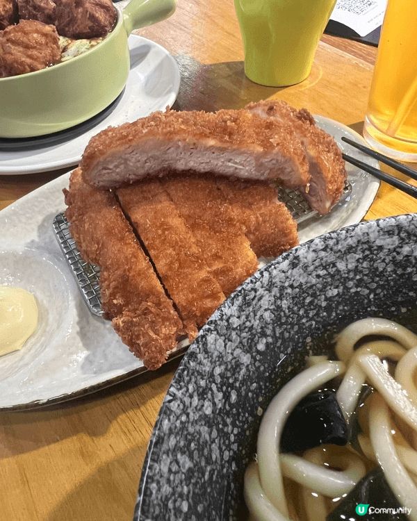 燒咖哩芝士唐揚炸雞飯，炸雞好好味，勁大粒，有驚喜，炸豬扒好普...