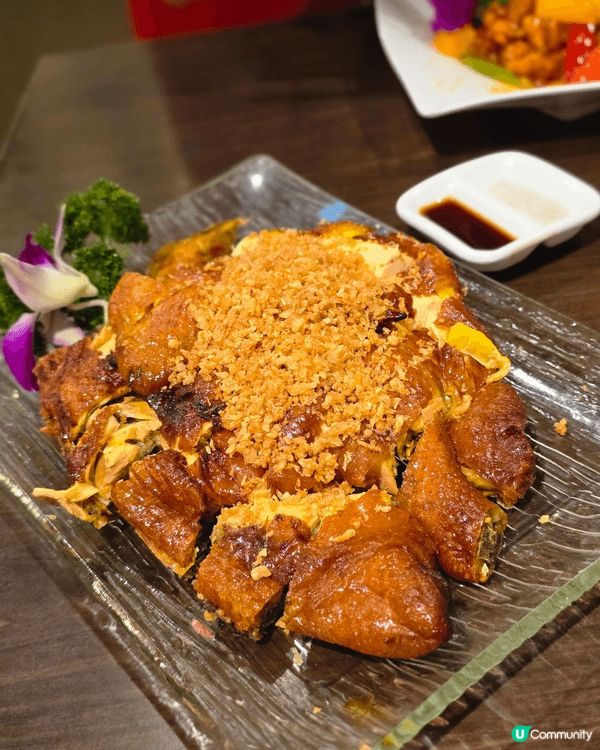 石硤尾品香樓一向都好受歡迎，佢個凍朱古力真係冇得輸，風沙雞同...