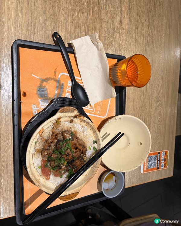 冬天最應節的食物莫遇於大閘蟹和煲仔飯。冬天愛吃麵多於飯因湯汁...