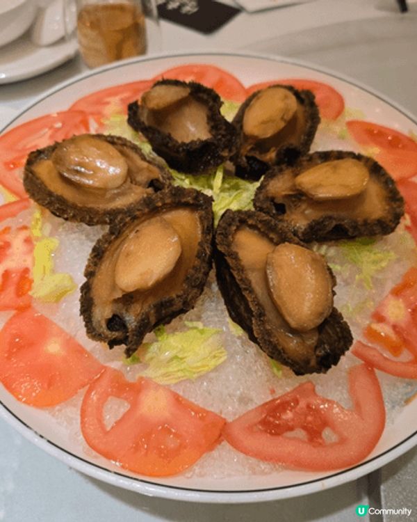 1) 蠔拉麵，廣島蠔肥美鮮甜，拉麵湯底托出蠔鮮味，好味好味好...