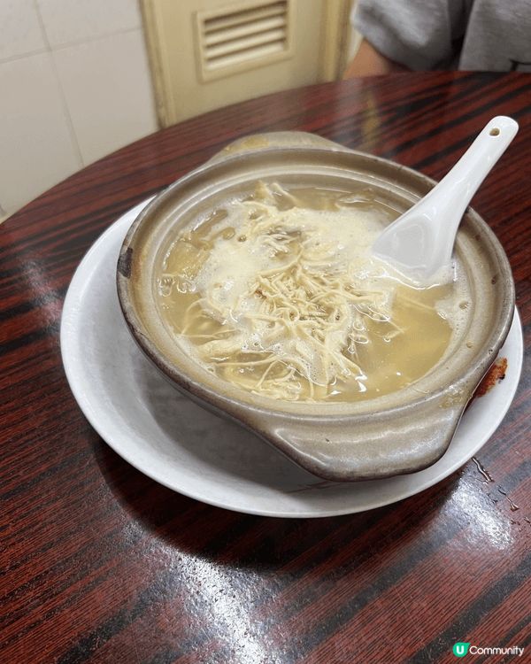香港無得食翅，唯有走去澳門食，平就唔算平，但都幾好食，之後再...
