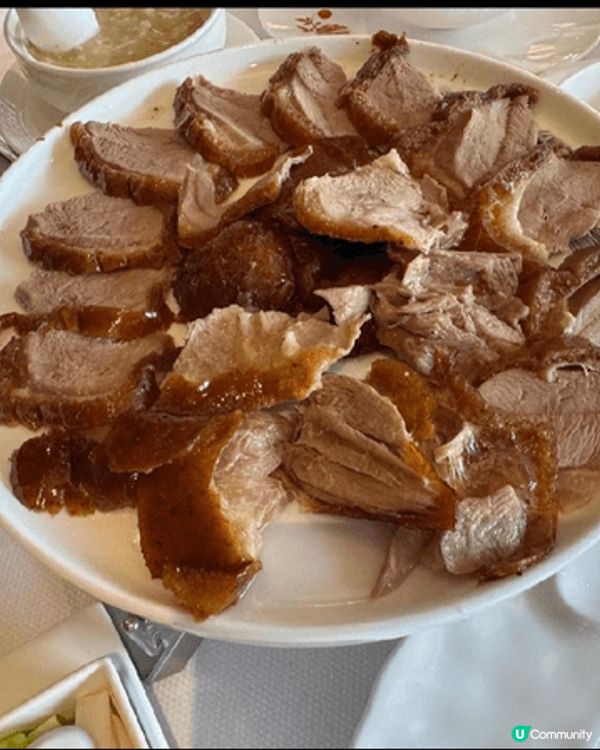 推介北京樓的填鴨，外酥內嫩。Hotel Icon的下午茶，主...