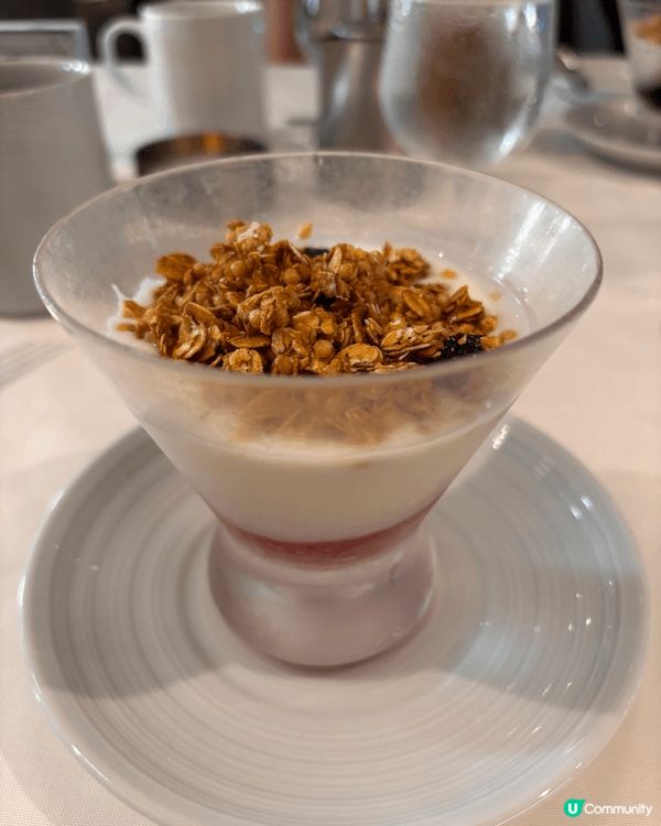 皇家加勒比海洋光譜號其中一間免費餐廳，叫煮餐廳，服務好，早午...