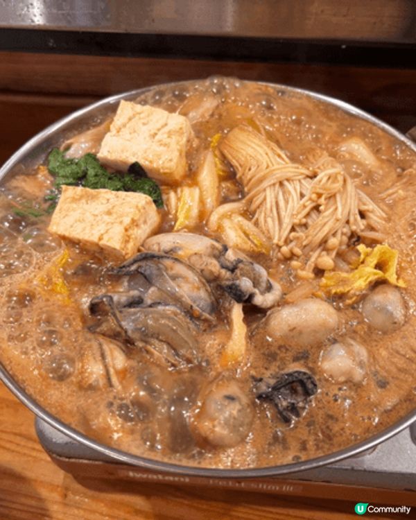 日本福岡食嘅味噌蠔鍋，生蠔非常新鮮，鮮味十足，加上用味噌湯很...