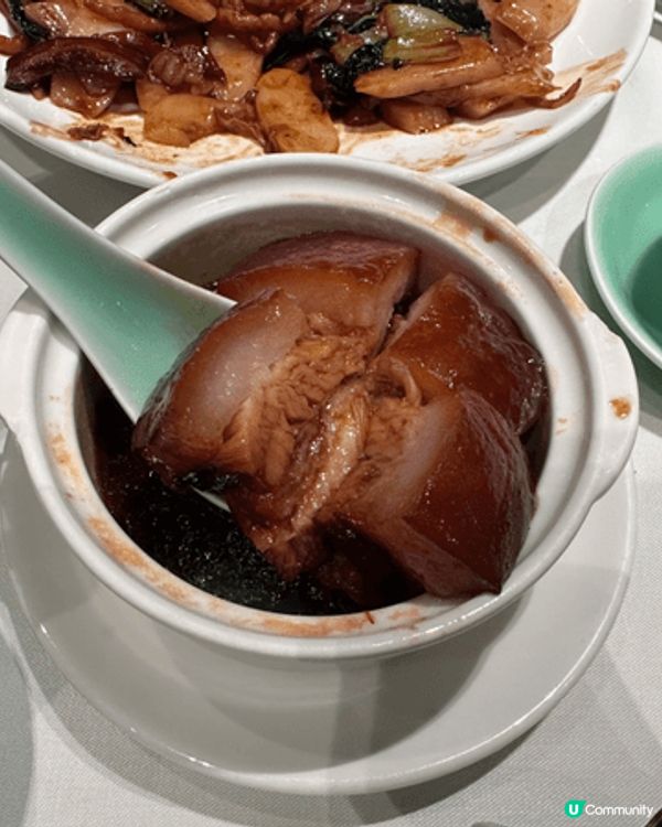 呢間喺灣仔軒尼詩道嘅「浙江軒」中菜，米芝蓮推介食府，佢哋出名...