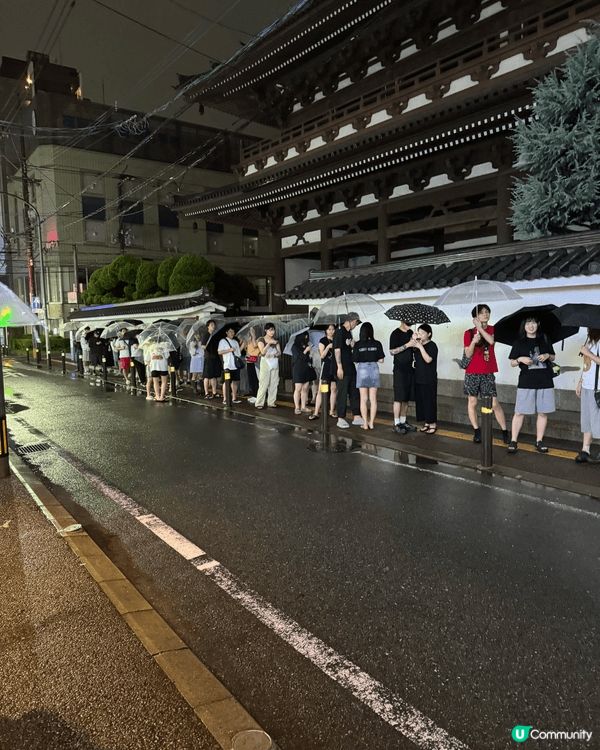 Shin Shin是一家位於福岡博多的人氣拉麵店，以濃郁豚骨...