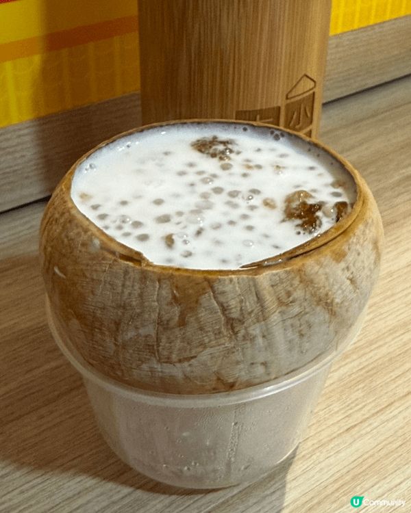 推介荔枝角大街小館，呢間甜品店非常真材實料，原個燉椰皇系列滋...
