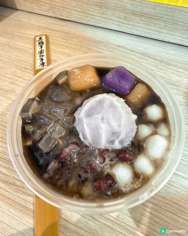推介荔枝角大街小館，呢間甜品店非常真材實料，原個燉椰皇系列滋...
