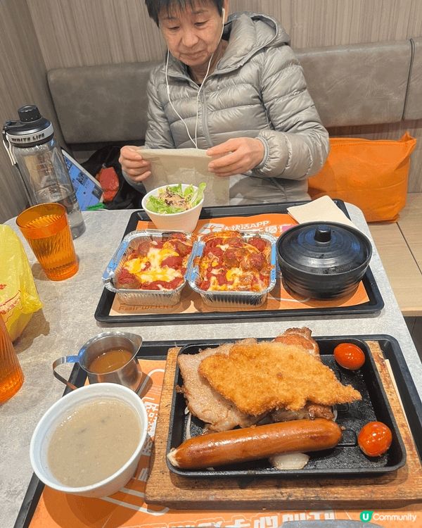 我甚少去食嘢時候不會相片先食，所以沒有儲存相片習慣