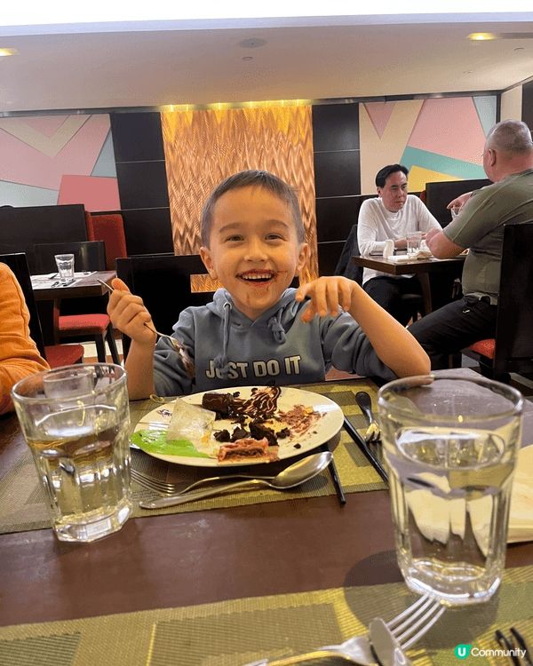 我甚少去食嘢時候不會相片先食，所以沒有儲存相片習慣