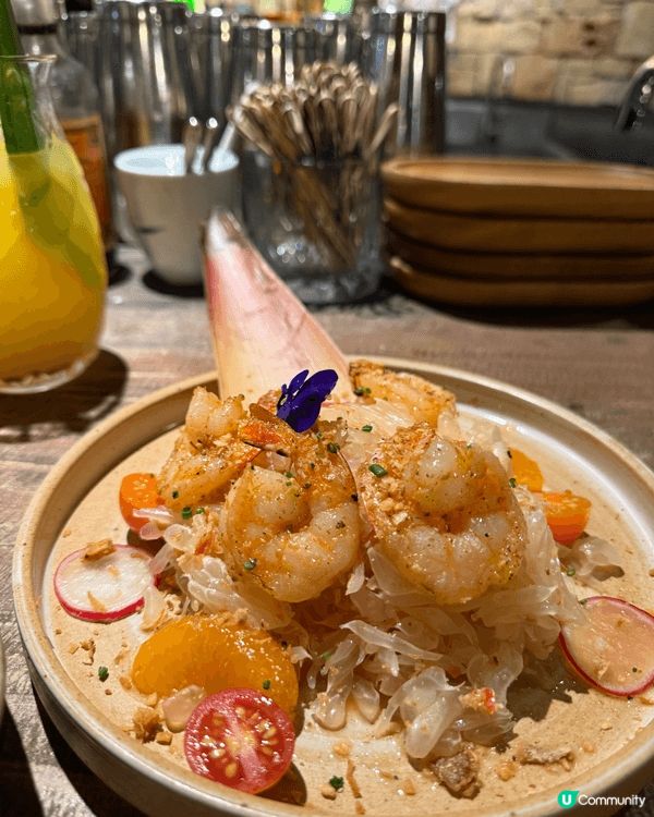 尖沙咀人氣峇里海灘風餐廳，仲有維港美景！