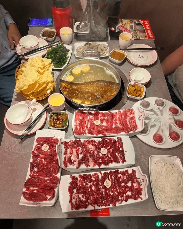 位於羅湖口岸的茂業天地的合悅真牛火鍋店，除咗價錢實惠之外，仲...