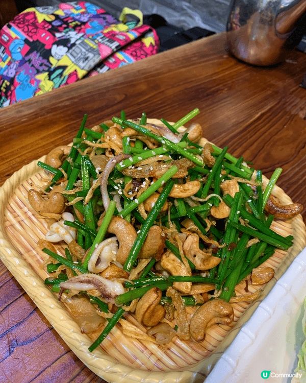 位於荃灣的《醉潮館》，是一間以潮汕風味為主打的餐廳。店內裝潢...