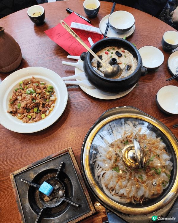 雲南的美食，菌菇種類非常多，而且很新鮮，味道也很好