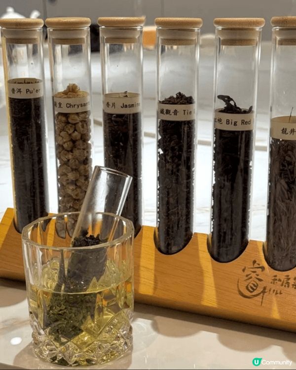 駿睿軒私房菜，位於銅鑼灣有馬場景，名菜國宴雞，手工複雜，傳統...