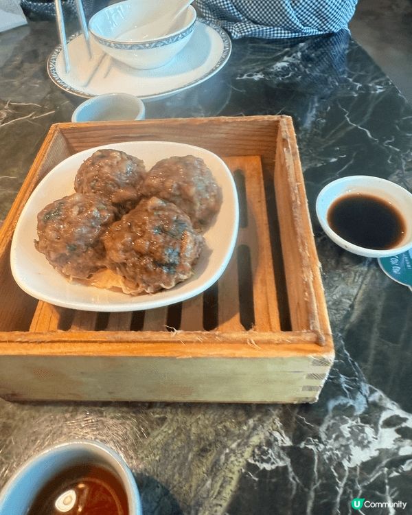 陶陶居是一家著名的廣東點心餐廳，以新鮮的食材和地道的製作工藝...