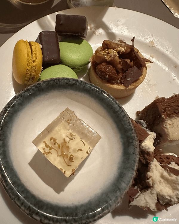 香港文華酒店自助晚餐，食物超新鮮好有水準，連平時唔會食嘅麵包...