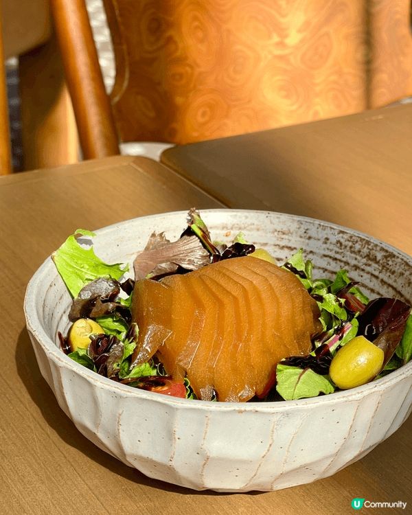 假日悠閑去東九文化中心裏面嘅心心念念食早餐～ 環境寬敞舒適～...