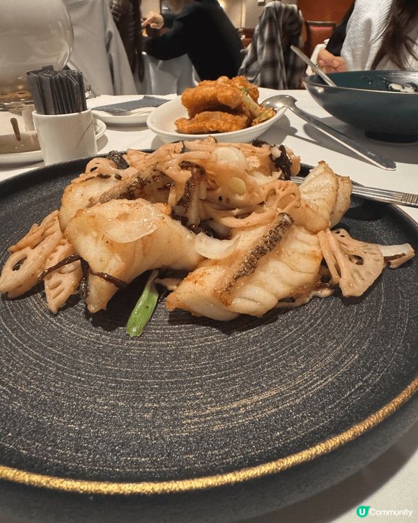 天寶閣，裝修同招呼都好好。 食物賣相精緻，不得不推介係佢哋嘅...