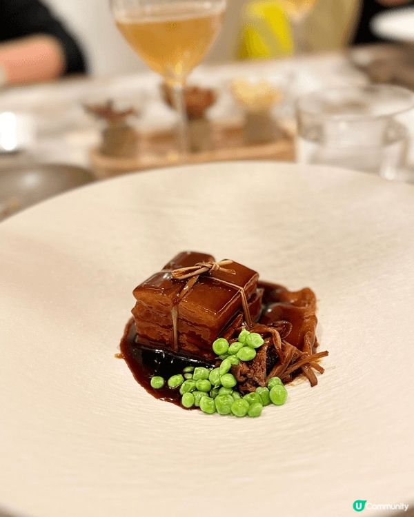 大館對面的素菜fine dinning. 食物水準高，食材特...