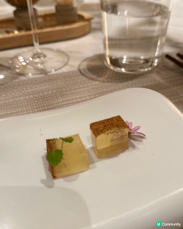 大館對面的素菜fine dinning. 食物水準高，食材特...