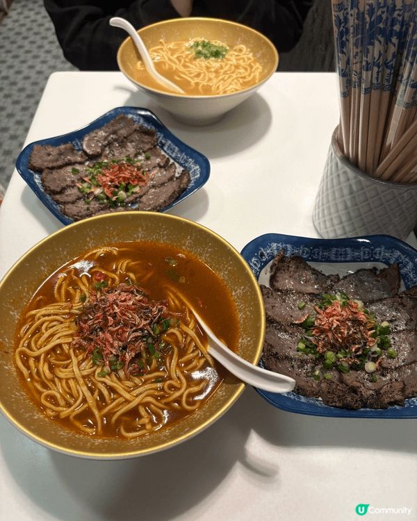 海三麵，只有三款麵，每碗仲送一碟牛，個牛真係好出色，湯好濃，...