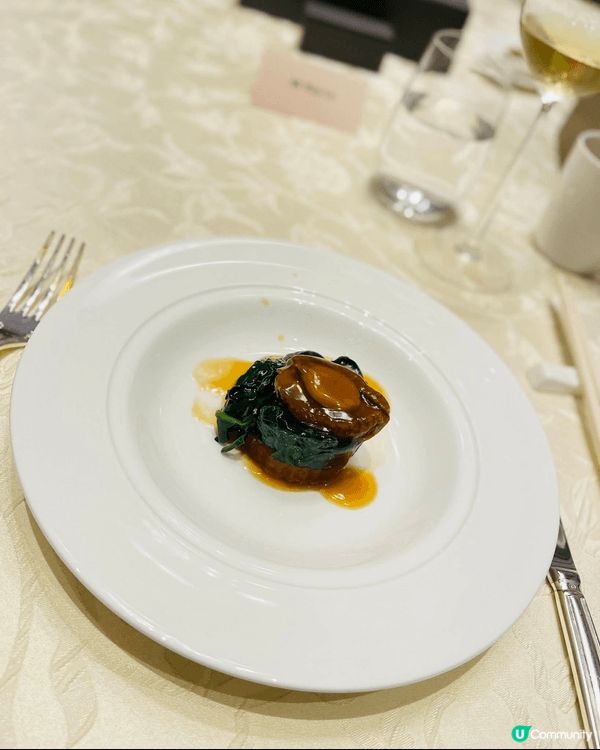 聞名私房菜 - 鮑魚、蟹鉗等，及中環會所 - 特色小菜、椰棕...
