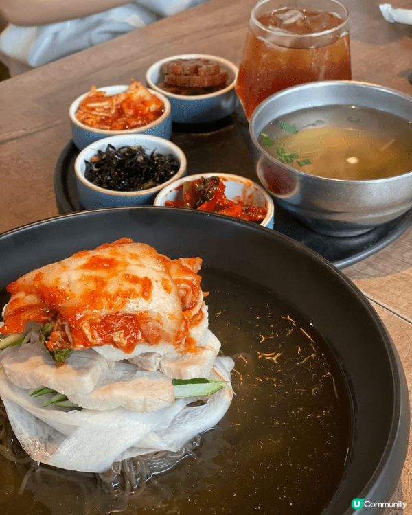 相中有豆腐花下午茶小點，仲有韓國美食，每一款都令我食得好開心...