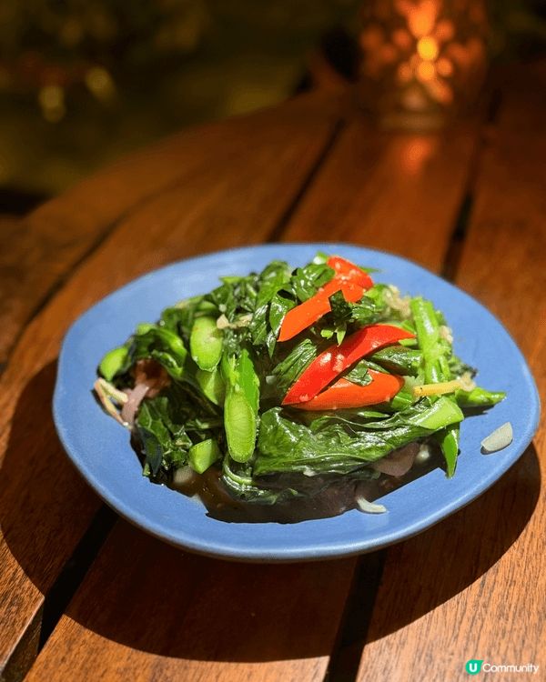 本身打算去食壽司，但天氣凍就費事食凍冰冰嘅嘢，跟住就搵到灣仔...