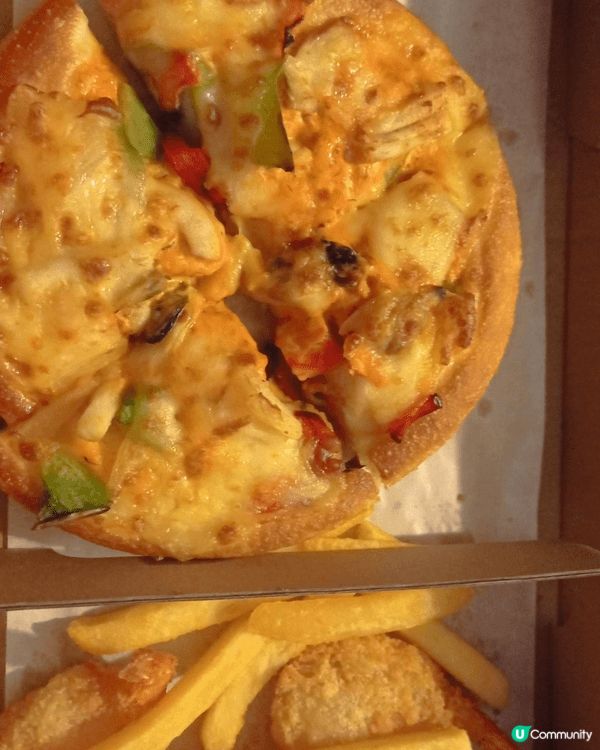 我好喜歡食pizzahut，今次有買一送一好抵，食左我最喜歡...